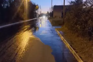 Santa Mara: por agua en calzada transitar con precaucin sobre Ruta n 40