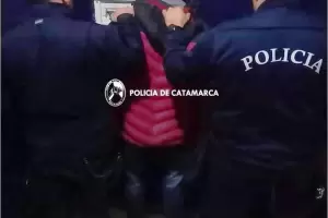 Intent ingresar a una casa por la fuerza y termin en el calabozo