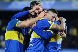 Jorge Almirn sum dos futbolistas a su plantel