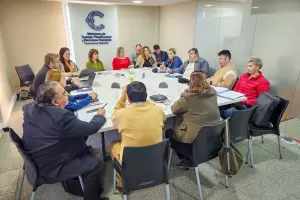 La Intersindical dividida, termin aceptando el aumento del 26.9% en dos partes