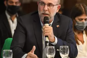 Flavio Fama acus a Ral Jalil de mentir sobre la creacin de la planta de fabricacin de bateras de litio en Catamarca