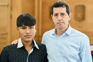 Represin en Jujuy: Wado de Pedro se reuni con el joven que perdi un ojo, tras recibir un balazo de goma