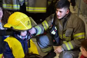 Nios de Nivel Inicial visitaron el cuartel de bomberos