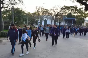 La Fray camin por la vida: este ao sum a los chicos de la Primaria y la ENET n 1