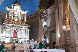Educadores Privados celebraron misa a los pies de la Virgen del Valle