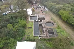 Abastecimiento de agua potable y mejoras energticas para Alijiln: El gobernador recorri los avances de las obras