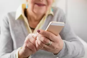 PAMI se une a Whatsapp: los Jubilados podrn realizar trmites y consultas desde casa