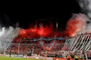 River puede ser campen esta noche y prepara su fiesta para maana en el Monumental