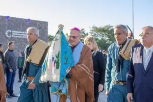 La Virgen del Valle, junto al Beato Mamerto Esqui, engalanaron la apertura de la Fiesta del Poncho