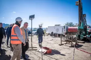 Jalil visit el avance de obra del primer Parque Industrial de Londres