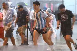 Una fuerte tormenta demor la presentacin de Lionel Messi en el Inter Miami: Las impactantes imgenes y videos