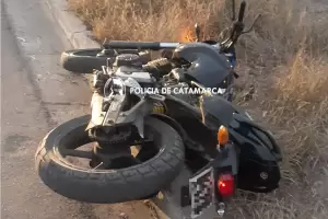 Se accident mientras robaba una moto en zona sur