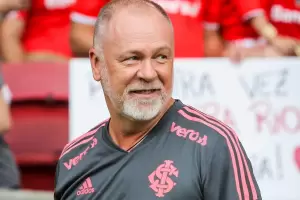 Copa Libertadores: El rival de River en los octavos de final se qued sin DT