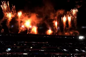 Con un show de msica y fuegos artificiales, se inaugur el Mundial Femenino