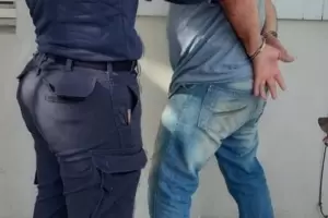 Detuvieron a un hombre por exhibicionismo y agredir a personal de una posta sanitaria