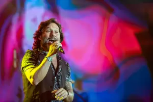 Diego Torres y Destino San Javier enamoraron con sus melodas al pblico del Poncho