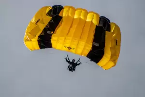 El Torneo Nacional de Paracaidismo cumpli� con su 8vo torneo en Catamarca