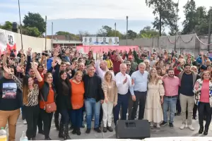 Morales inst al radicalismo a acompaar a Manzi y Larreta
