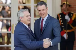 Alberto Fernndez felicit a Pedro Snchez por su "extraordinaria eleccin" en Espaa