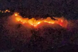 Avanza el incendio en el cerro Uritorco y evacan las zonas aledaas