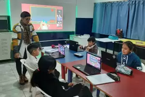 Prueba piloto para la implementacin e inicio de clases remotas de ingls