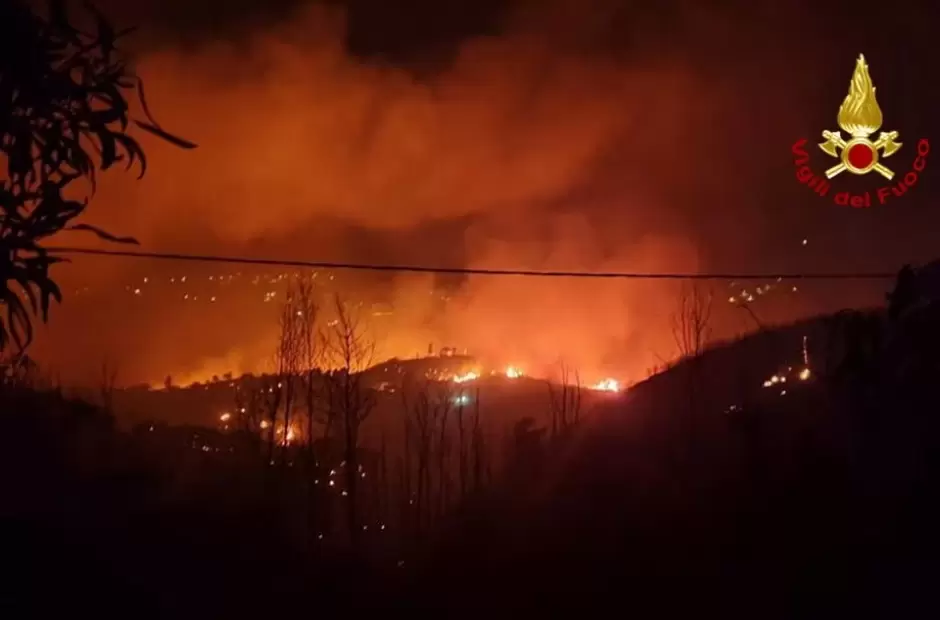 Italia, incendios en Messina