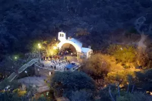 Feriantes de La Gruta: molestos por la nueva actualizacin del contrato del Obispado