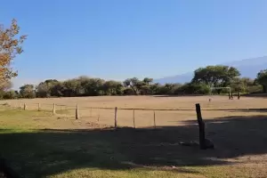 Indignante: vandalizaron y robaron un arco de ftbol en la Escuela "Jos Cubas"