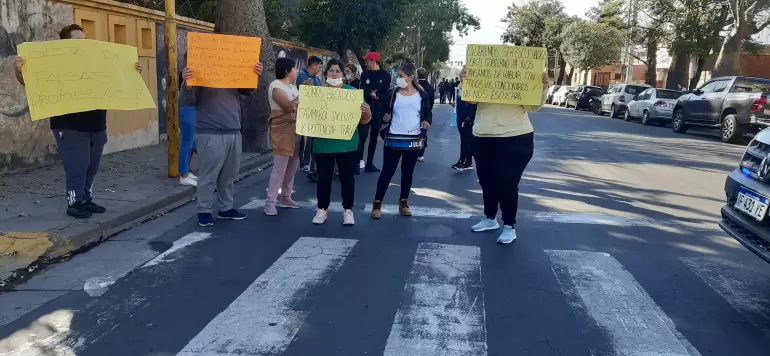protesta hogar de ancianos