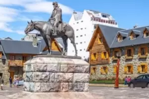 Bariloche: suspenden el traslado del monumento de Julio Argentino Roca