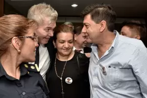 Los padres de Fernando Bez Sosa se preparan para el reencuentro con los rugbiers