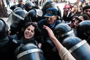 El fiscal pidi la absolucin en juicio por abuso y desat la ir de los manifestantes: Hubo incidentes