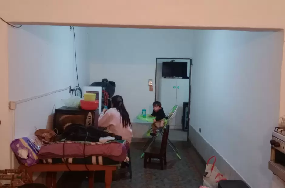 La nueva casa, temporal de Ian y sus padres