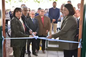 La Facultad de Ciencias Exactas celebr su 40 aniversario con la inauguracin de un moderno Mdulo de Biologa
