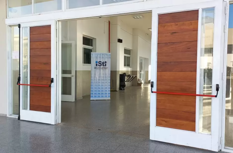 Instituto Superior T�cnico Industrial