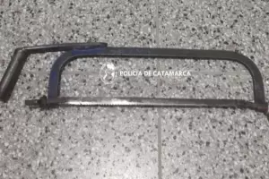 Los sorprendieron robando cables y terminaron detenidos