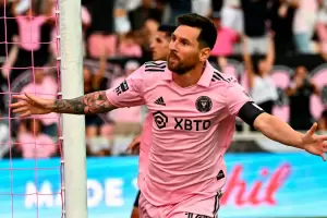 "Messi es un extraterrestre": el video que poste "Chiqui" Tapia