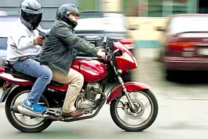 Inseguridad: Atacaron a patadas a un joven para robarle a plena luz del da