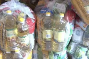 Violacin de la veda electoral: Denuncian reparto de bolsones en la Capital