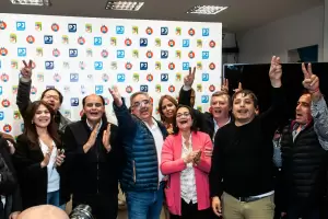 Un amplio triunfo de Unin por la Patria deja a Ral Jalil a las puertas de la reeleccin