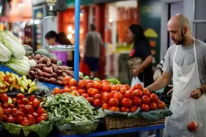 El Gobierno dice que la inflacin semanal fue de 1,3%: "Contina bajando"