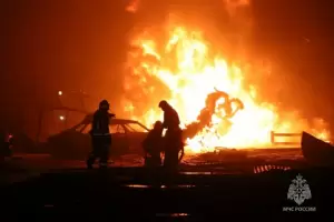 Fatal incendio en una gasolinera en Rusia: 30 muertos, entre ellos tres nios