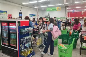 El gobierno acord con los supermercados un aumento mximo del 5% por mes para los prximos 90 das