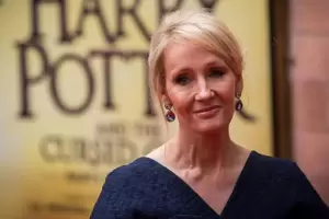 Cunto ganar la autora Harry Potter con la nueva serie de la saga?