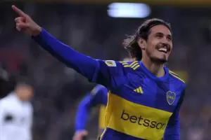 Con Cavani de titular, Boca venci 3-1 a Platense en la Bombonera