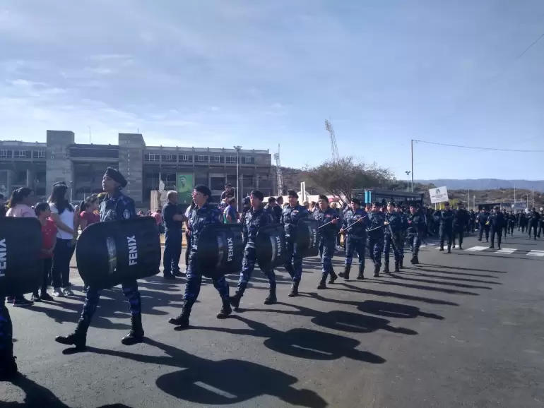 acto 200 años policia
