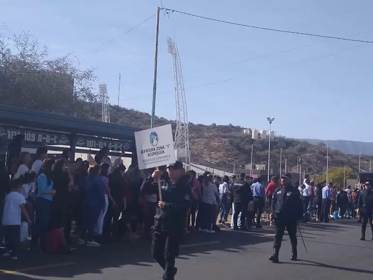 acto 200 años policia