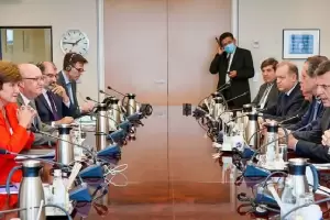 Massa en EE.UU: foto con Georgieva, desembolso de USD 7.500 millones y firma del acuerdo