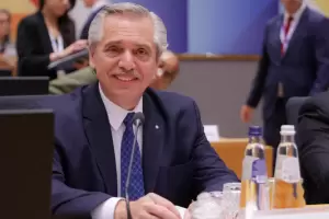 Fernndez reapareci y habl sobre los saqueos: Cuidemos la paz social