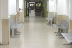 Peligra la provisi�n de insumos m�dicos: "No hay precio", dicen las empresas